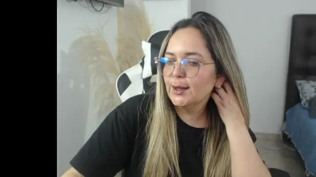 samy vsn online show from October 15, 7:03 pm