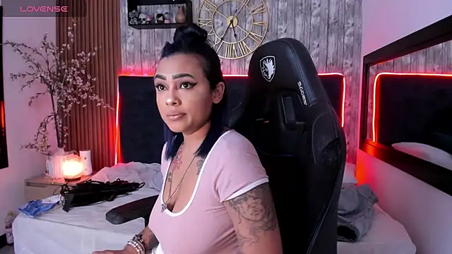 Neko Misaki online show from March 17, 11:42 am