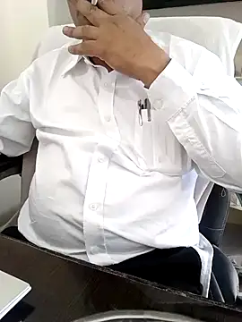 Snapshot of Hot-man39 chatting on December 5, 8:44 am Hot-man39 online show from December 5, 8:44 am