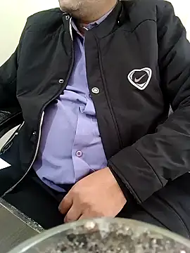 Snapshot of Hot-man39 chatting on December 8, 10:52 am Hot-man39 online show from December 8, 10:52 am