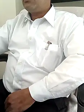 Snapshot of Hot-man39 chatting on December 18, 6:10 am Hot-man39 online show from December 18, 6:10 am