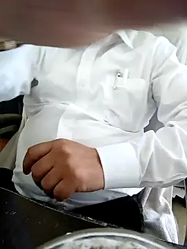 Snapshot of Hot-man39 chatting on January 21, 8:52 am Hot-man39 online show from January 21, 8:52 am