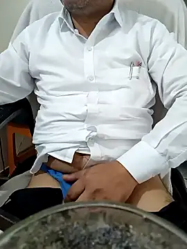 Snapshot of Hot-man39 chatting on February 1, 12:05 pm Hot-man39 online show from February 1, 12:05 pm