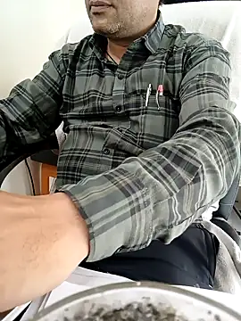 Snapshot of Hot-man39 chatting on February 2, 9:19 am Hot-man39 online show from February 2, 9:19 am