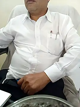 Snapshot of Hot-man39 chatting on February 3, 10:14 am Hot-man39 online show from February 3, 10:14 am