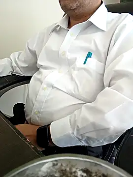 Snapshot of Hot-man39 chatting on March 18, 6:25 am Hot-man39 online show from March 18, 6:25 am