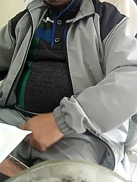 Snapshot of Hot-man39 chatting on December 14, 7:25 am Hot-man39 online show from December 14, 7:25 am