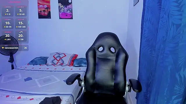 valentino santoss online show from October 9, 11:47 pm