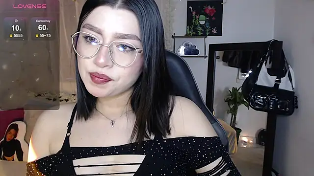 mily thomson b  online show from September 21, 10:44 pm