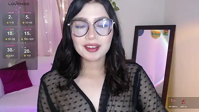 mily thomson b  online show from May 22, 11:54 pm