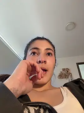 Snapshot of Princ3ssgabi chatting on November 12, 8:52 pm Princ3ssgabi online show from November 12, 8:52 pm