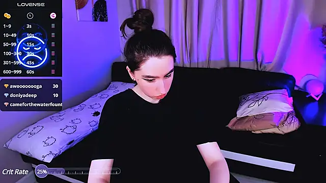 Snapshot of Lily_xBabe chatting on February 16, 6:21 pm Lily xBabe online show from February 16, 6:21 pm