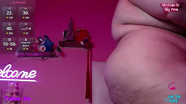 Snapshot of HECATE_23 chatting on February 22, 1:13 pm HECATE 23 online show from February 22, 1:13 pm