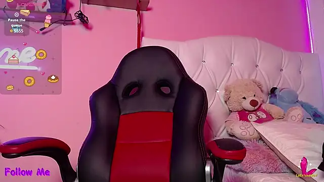 Snapshot of HECATE_23 chatting on March 22, 1:08 pm HECATE 23 online show from March 22, 1:08 pm