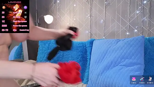 Snapshot of Allure_goldennX chatting on March 18, 2:47 am Allure goldennX online show from March 18, 2:47 am