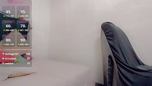 Snapshot of Rubi_30 chatting on February 27, 8:09 pm Rubi 30 online show from February 27, 8:09 pm