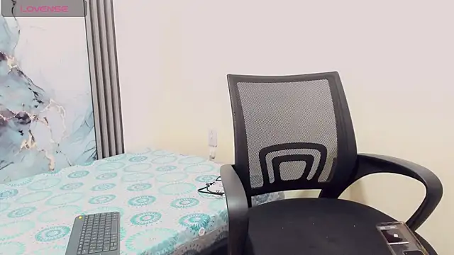 Snapshot of Rubi_30 chatting on November 22, 11:53 am Rubi 30 online show from November 22, 11:53 am