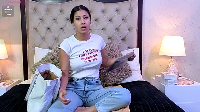 Snapshot of MontVta chatting on September 22, 12:07 pm MontVta online show from September 22, 12:07 pm