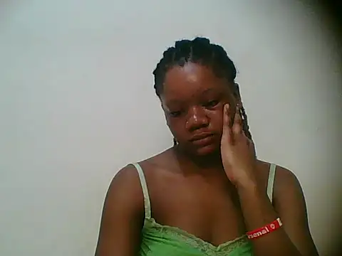 Snapshot of HotJeylee chatting on November 12, 11:03 pm HotJeylee online show from November 12, 11:03 pm