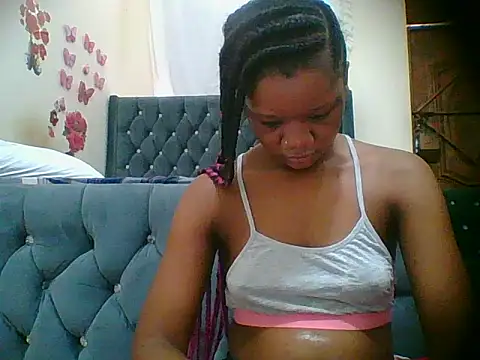 Snapshot of HotJeylee chatting on December 2, 7:14 am HotJeylee online show from December 2, 7:14 am