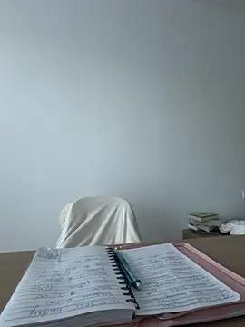 Snapshot of streetdoll chatting on October 27, 8:07 am streetdoll online show from October 27, 8:07 am