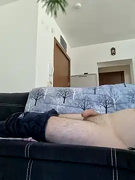 petarpalashev8777 online show from January 5, 10:43 am