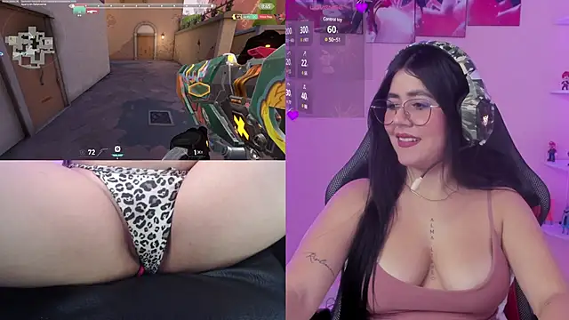 DanielaHang online show from January 4, 4:00 pm