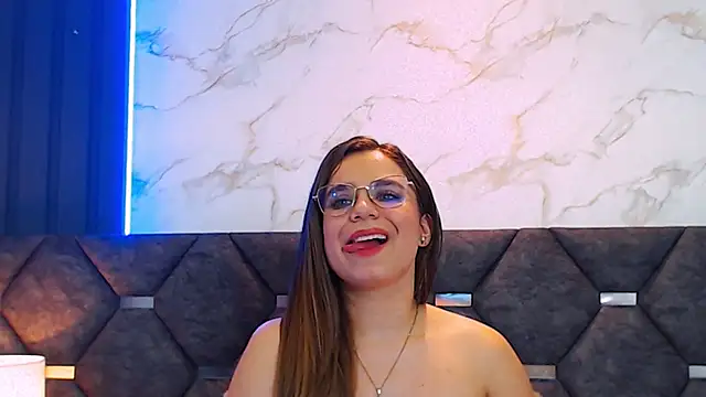 ThaniaJones online show from March 11, 9:26 pm