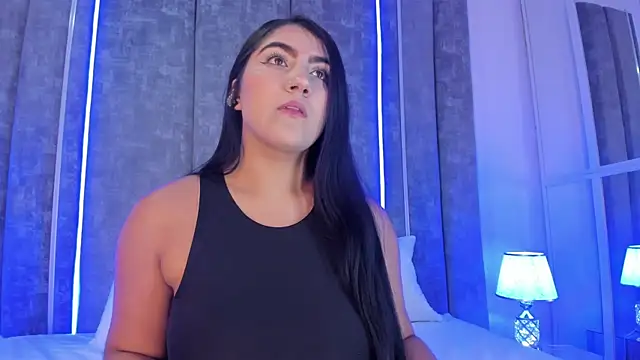 PaulinaDuarte online show from March 3, 12:16 pm