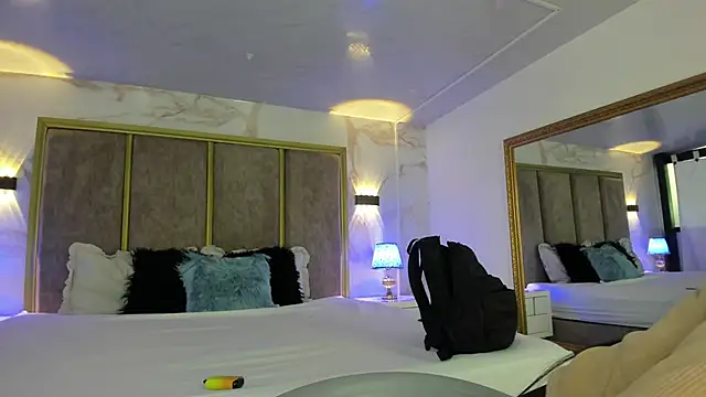 PaulinaDuarte online show from December 2, 11:37 am