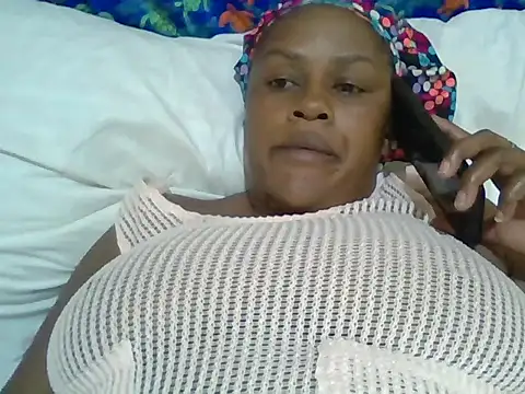 Snapshot of tight_pussy_gall chatting on October 11, 2:48 pm tight pussy gall online show from October 11, 2:48 pm