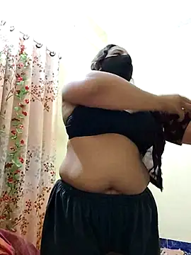 Payel-Sen online show from February 18, 9:09 pm