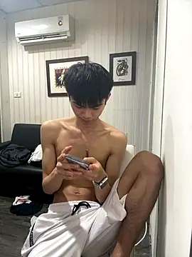 mumuowl online show from October 7, 4:26 pm