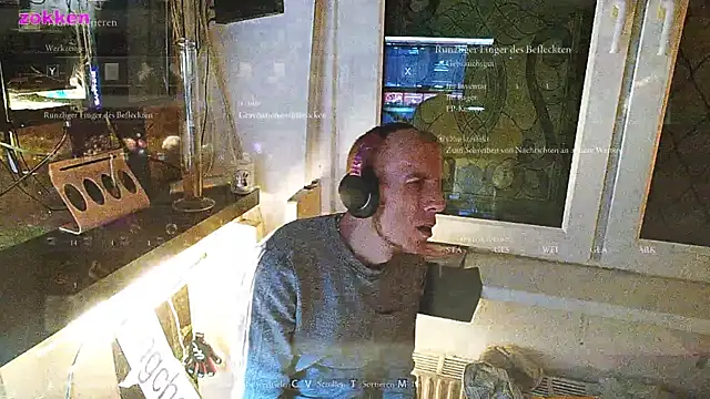 Snapshot of BongChannel chatting on January 9, 11:24 pm BongChannel online show from January 9, 11:24 pm