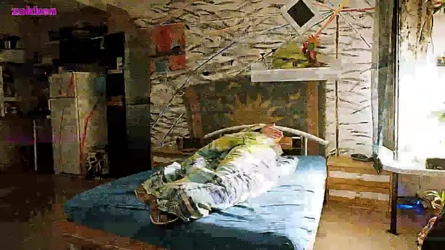 Snapshot of BongChannel chatting on January 28, 7:22 am BongChannel online show from January 28, 7:22 am