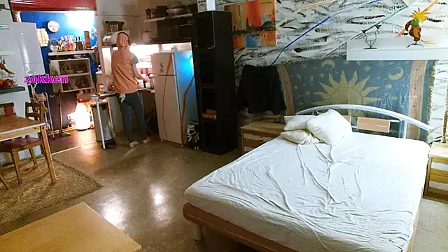 Snapshot of BongChannel chatting on February 8, 2:36 am BongChannel online show from February 8, 2:36 am