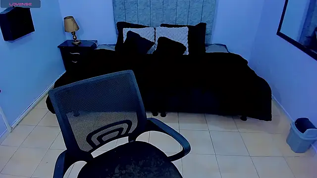 Snapshot of Lana_stone_ chatting on January 24, 3:22 am Lana stone online show from January 24, 3:22 am