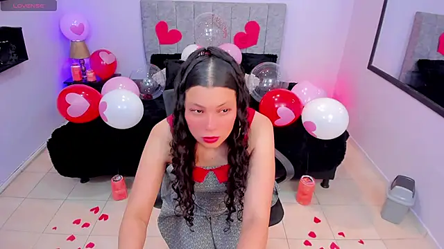 Snapshot of Lana_stone_ chatting on February 14, 8:21 am Lana stone online show from February 14, 8:21 am