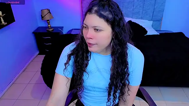 Snapshot of Lana_stone_ chatting on October 28, 3:43 am Lana stone online show from October 28, 3:43 am