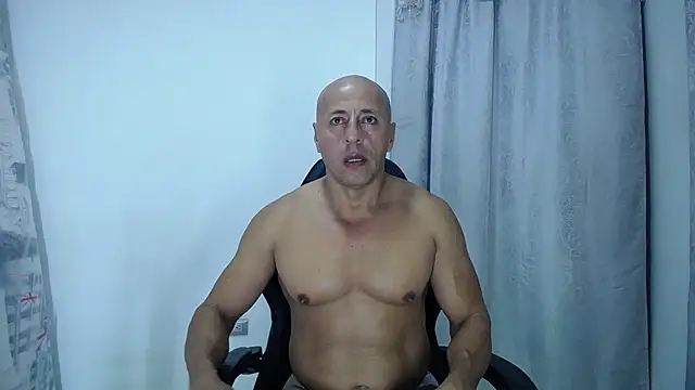 Jordan Gomez  online show from March 11, 10:51 am