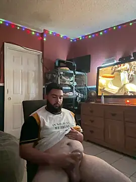 Snapshot of bigdickgio6923 chatting on December 19, 3:51 am bigdickgio6923 online show from December 19, 3:51 am