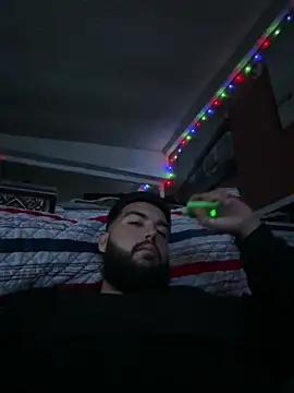 Snapshot of bigdickgio6923 chatting on January 22, 5:16 am bigdickgio6923 online show from January 22, 5:16 am