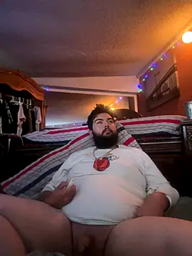 Snapshot of bigdickgio6923 chatting on December 14, 4:23 pm bigdickgio6923 online show from December 14, 4:23 pm