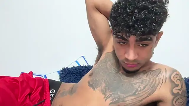 dominic brandd23 online show from October 19, 12:28 pm