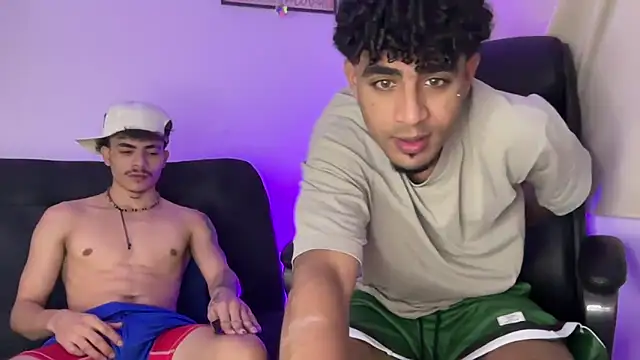 dominic brandd23 online show from February 13, 4:03 pm