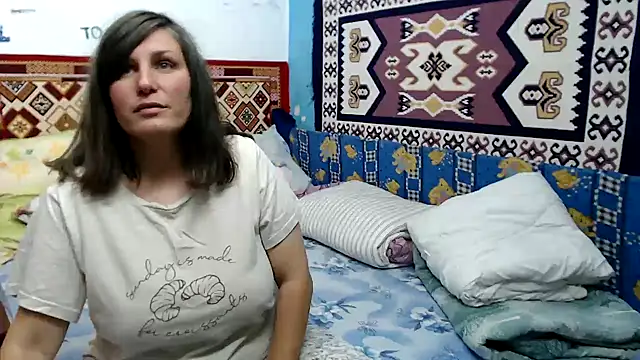 AdelineBlueEyes online show from October 3, 11:07 am
