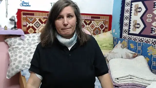AdelineBlueEyes online show from October 6, 7:39 am