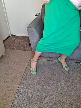 ellie-tv online show from April 24, 1:13 pm