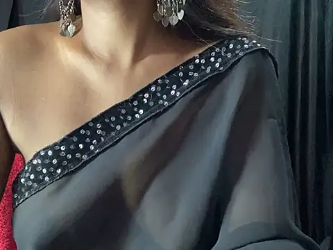 Sexy trisha  7 online show from January 24, 8:11 pm