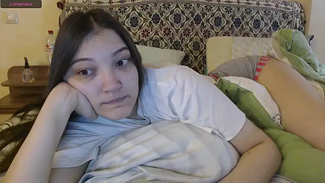 Snapshot of AlisaDevis chatting on November 2, 12:07 pm AlisaDevis online show from November 2, 12:07 pm